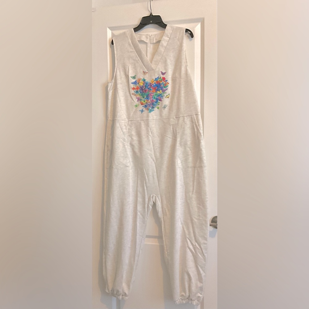 New gray jumpsuit